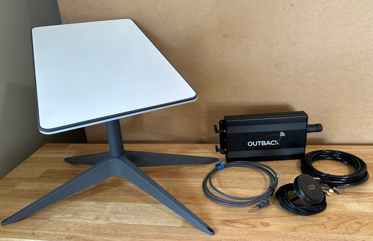 12/24v Plug and Play for Actuated Starlink - Outback Comms